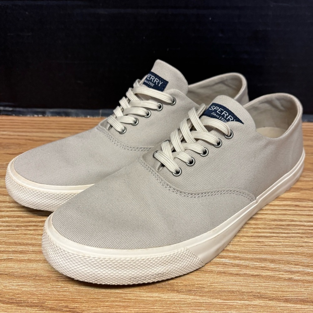 Women’s Sperry Captain's CVO Light Gray Shoes 8M #5380